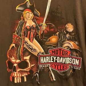 Vintage 2013 Harley Davidson Pirate Girl T shirt Size M